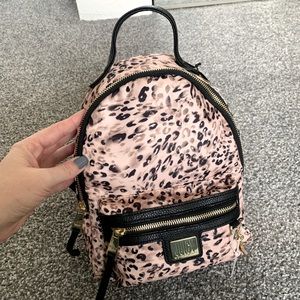 Juice couture crowd pleaser mini backpack, leopard print